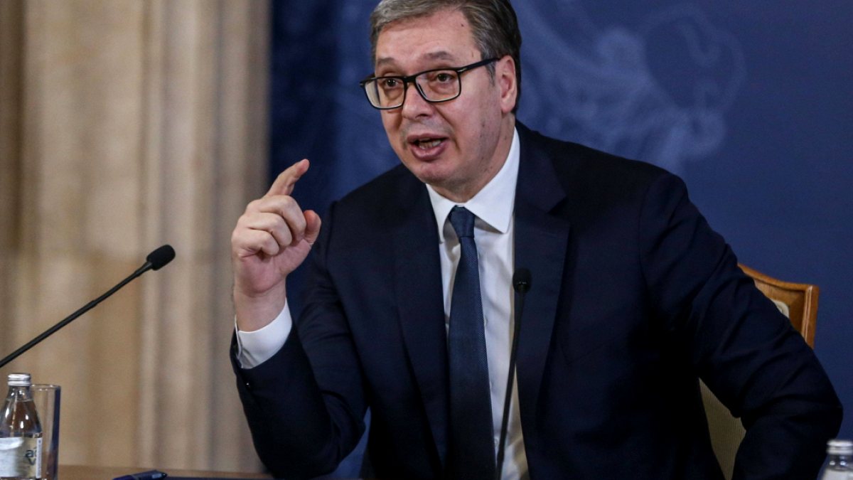 Sırbistan Lideri Vucic İstifa Etti, Erken Seçim Yolda