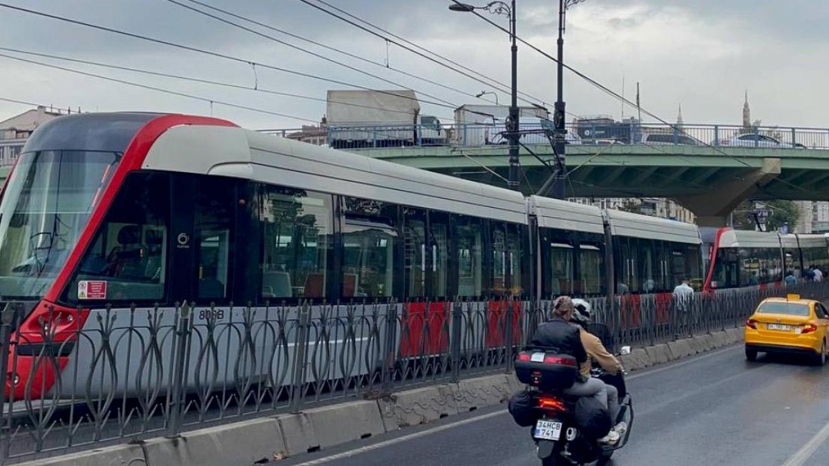 Kabataş-Bağcılar Tramvay Hattı'nda Teknik Arıza: Seferler Kısmen Devam Ediyor