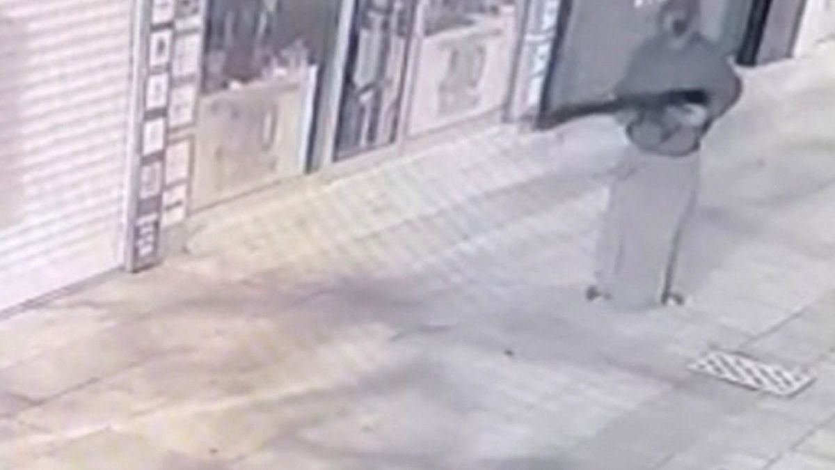 Kadın Kıyafetine Girip İş Yerini Kurşunlayan Şüpheli Yakalandı