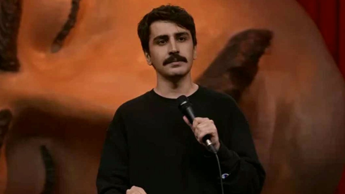 Cezaevinden Çıkan Komedyen Deniz Göktaş Doğrudan Sahneye Döndü