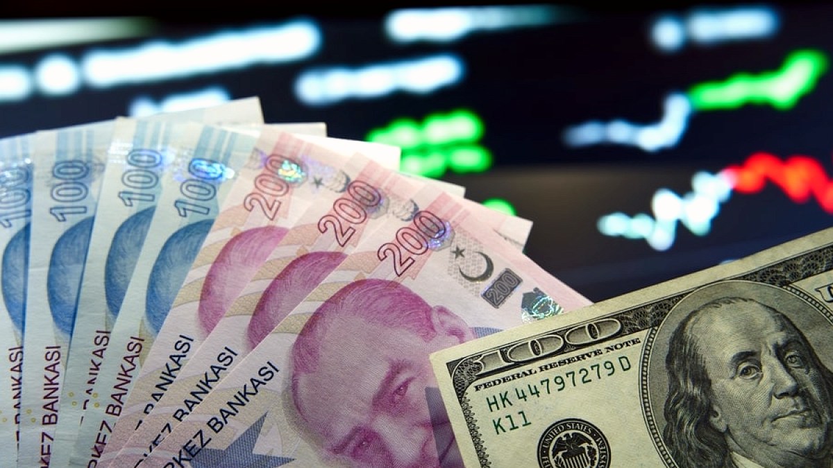 Dolar Yeni Zirveyi Gördü: 49 TL'yi Aştı