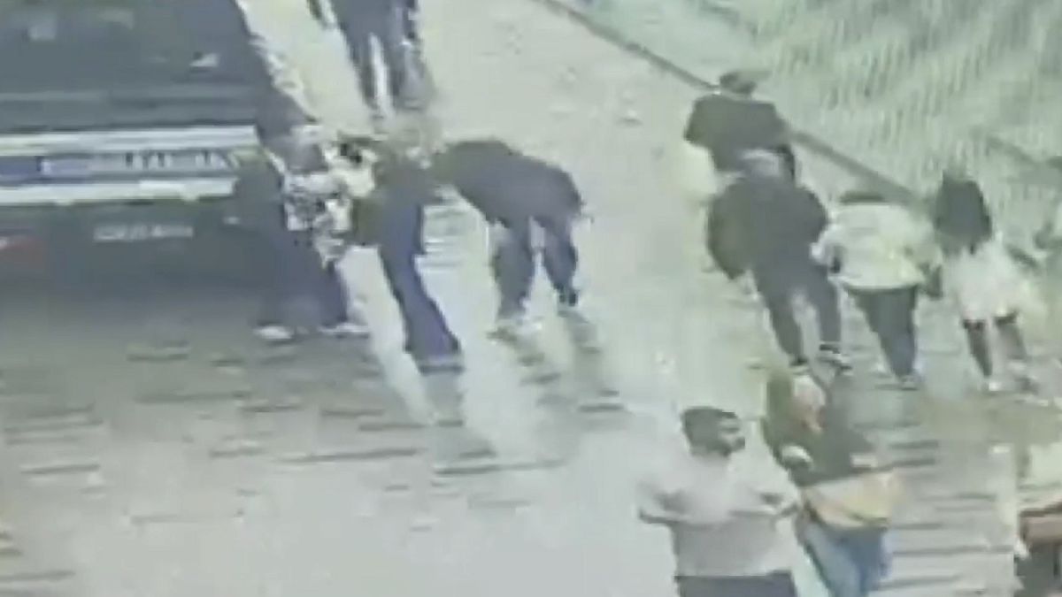 İstanbul'da Dikkat Çeken Kapkaç Anı: Şüpheli Suçüstü Yakalandı