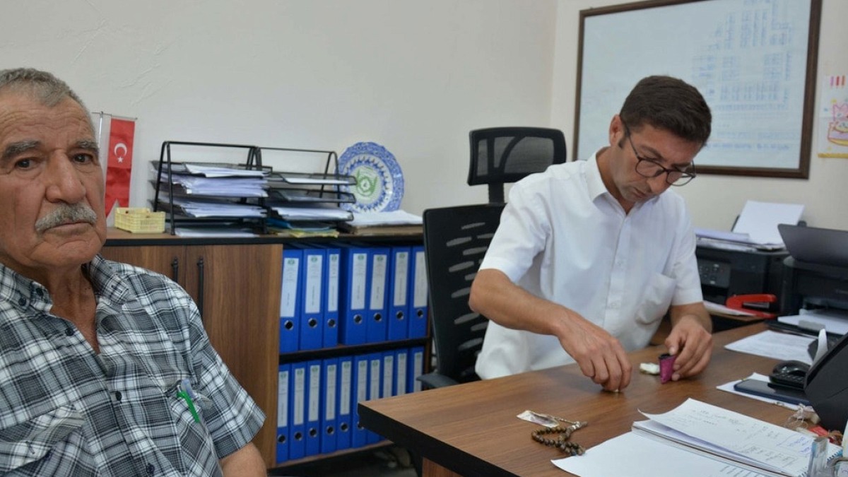 Kıbrıs Gazisi, İçinde Altın Bulunan Poşeti Sahibine Teslim Etti