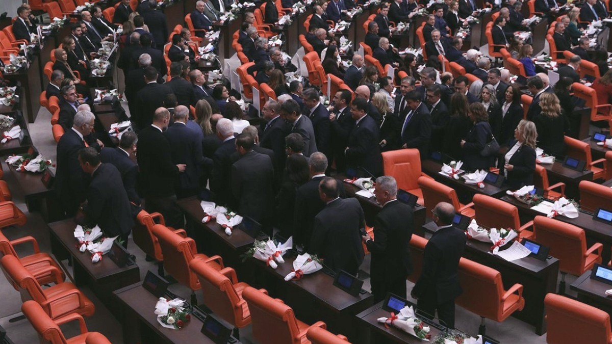 Meclis Açılışında Dikkat Çeken Protesto: YENİ Parti ve Kılıçdaroğlu'ndan Tepki