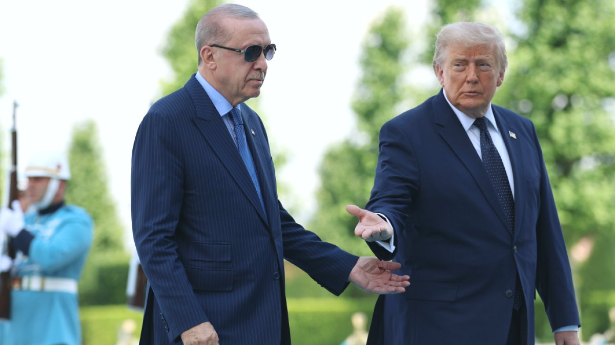 Trump'tan Türkiye Açıklaması: Erdoğan Dostum, Yaptırımlarda Engel Yok