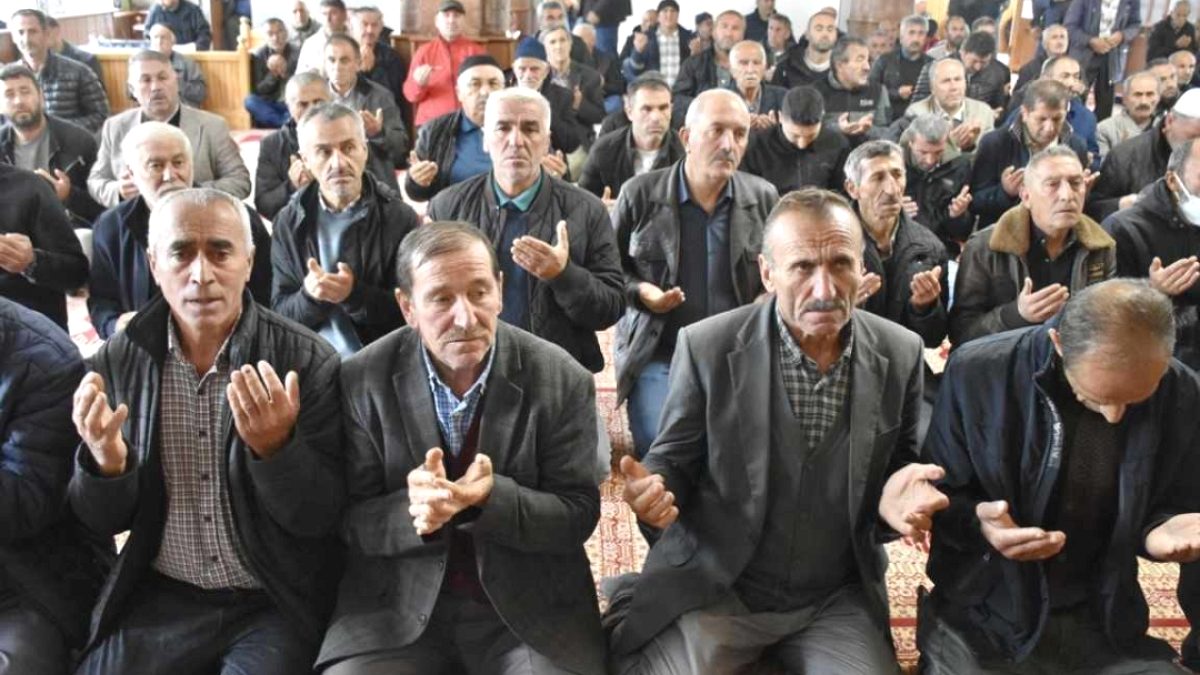 Ordu'da Çaresizlik: Sürekli Yağmur Fındık Üreticisini Umutsuzluğa Sürükledi