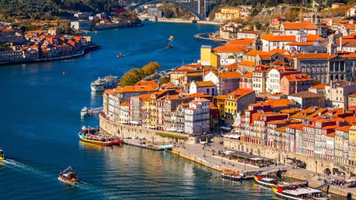 Portekiz'de Genel Grev: Eğitim ve Hava Ulaşımı Durma Noktasına Geldi