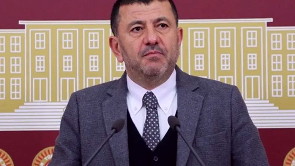 Veli Ağbaba Hastaneden İlk Görüntüsüyle Sevenlerine Umut Verdi