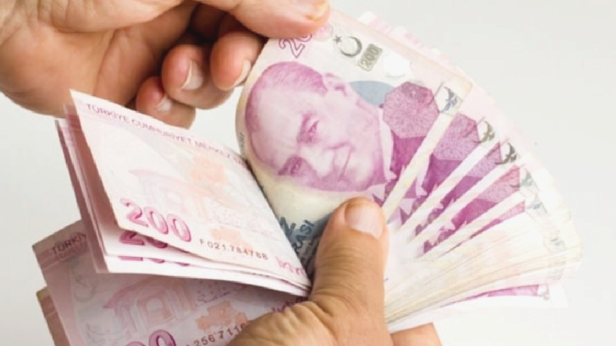 Ocak Ayı Maaş Zamları Netleşiyor: Emekli ve Memur Hesapları Güncellendi
