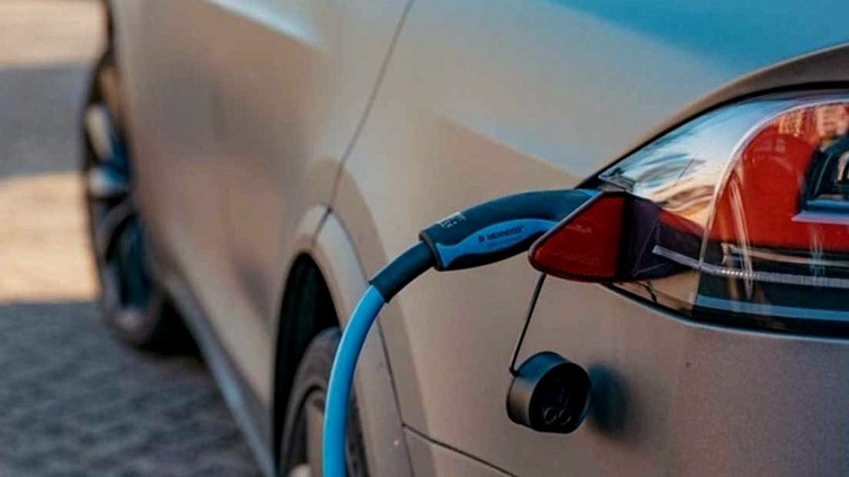 Elektrikli Araçlarda Yol Tutması: Sessiz Devrimde Gizli Tehlike