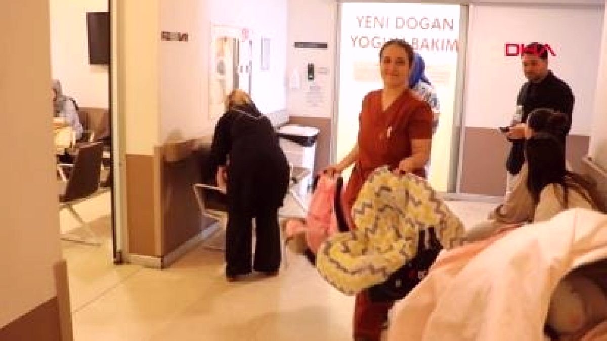 Tek Çocuk Beklerken Dördüz Sürprizi: Çörüt Ailesi 5 Kız Anneliğine Hazırlanıyor