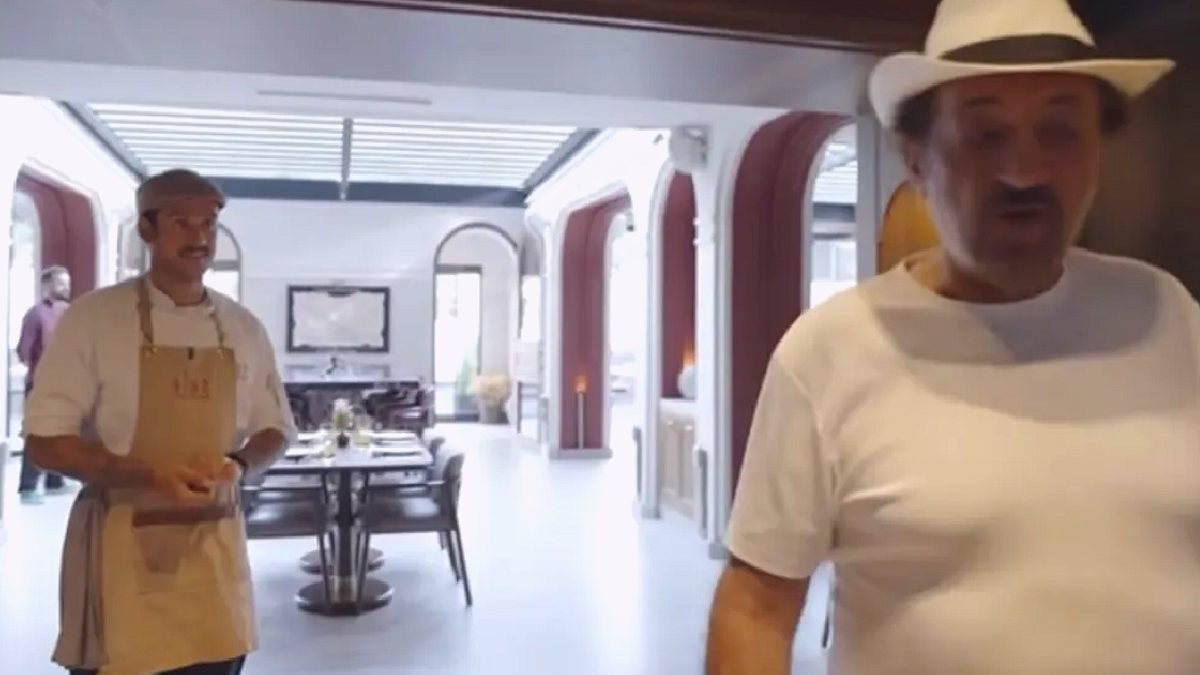 YouTube Fenomeni Orkun Işıtmak, Mehmet Şef'in Restoranında İlk Gününde Şoke Eden Uyarıyla Karşılaştı