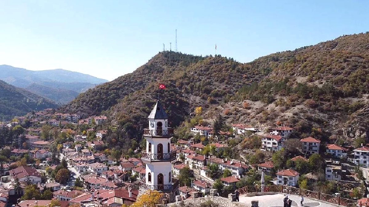 Türkiye'nin En Huzurlu 29 İlçesi Açıklandı: Sahilden Anadolu'ya Sakin Yaşam Rotaları