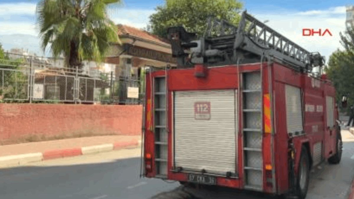 KPSS Sonrası Tuvalette Kilitli Kaldı, İtfaiye Kurtardı