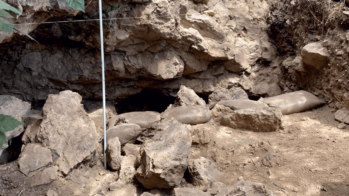 Çanakkale'de 86 Bin Yıllık Mağarada Tarihi Keşif: Neandertallerin Şaşırtan Davranışı Ortaya Çıktı