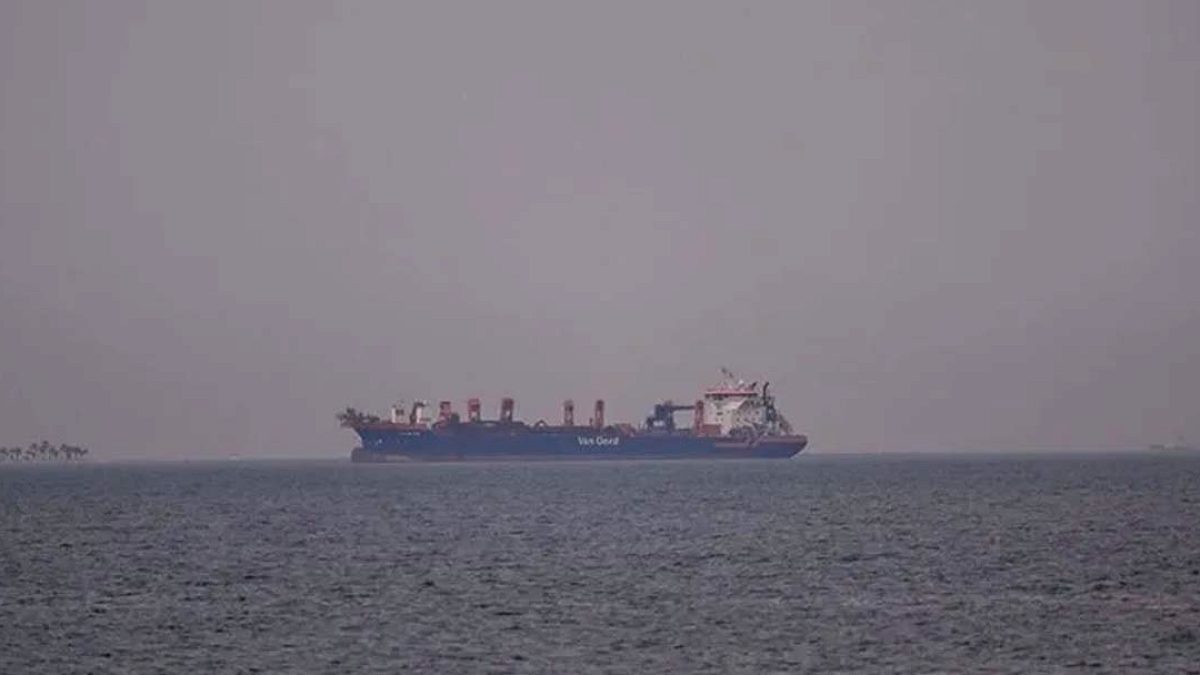 Hürmüz Boğazı'nda Tankere Saldırı: Hint Mürettebat Kurtarıldı