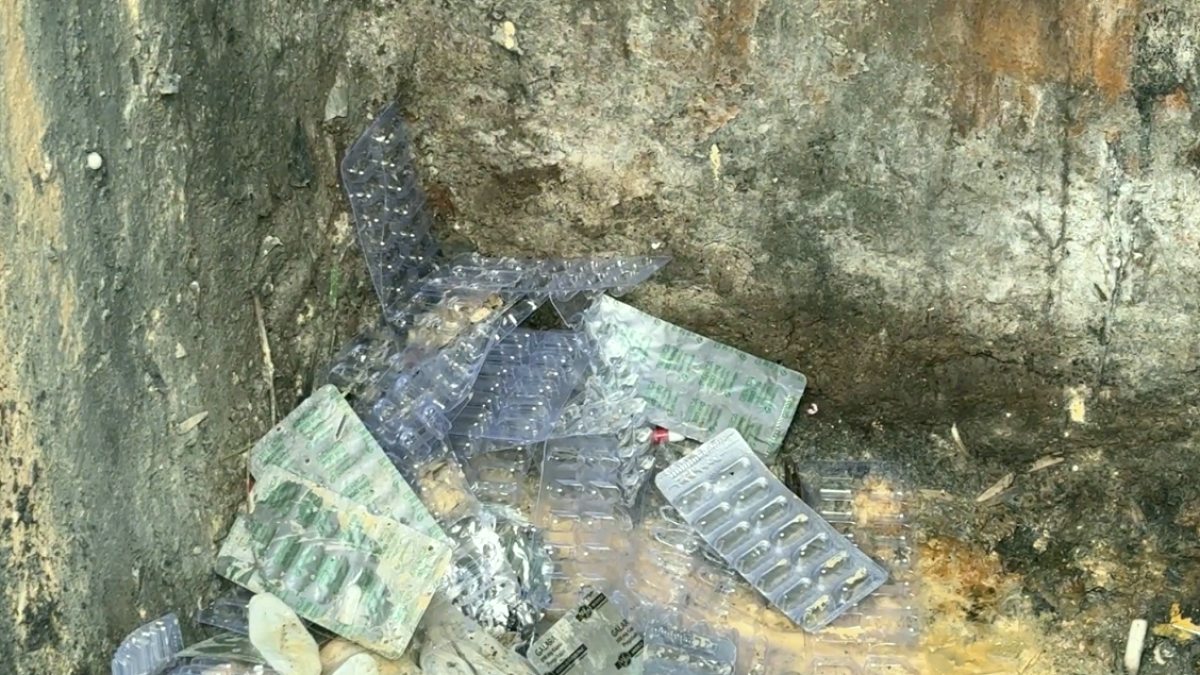 İstanbul'da Zehir Üreten İmalahane ve Depo Baskını: Yüz Binlerce Hap Ele Geçirildi