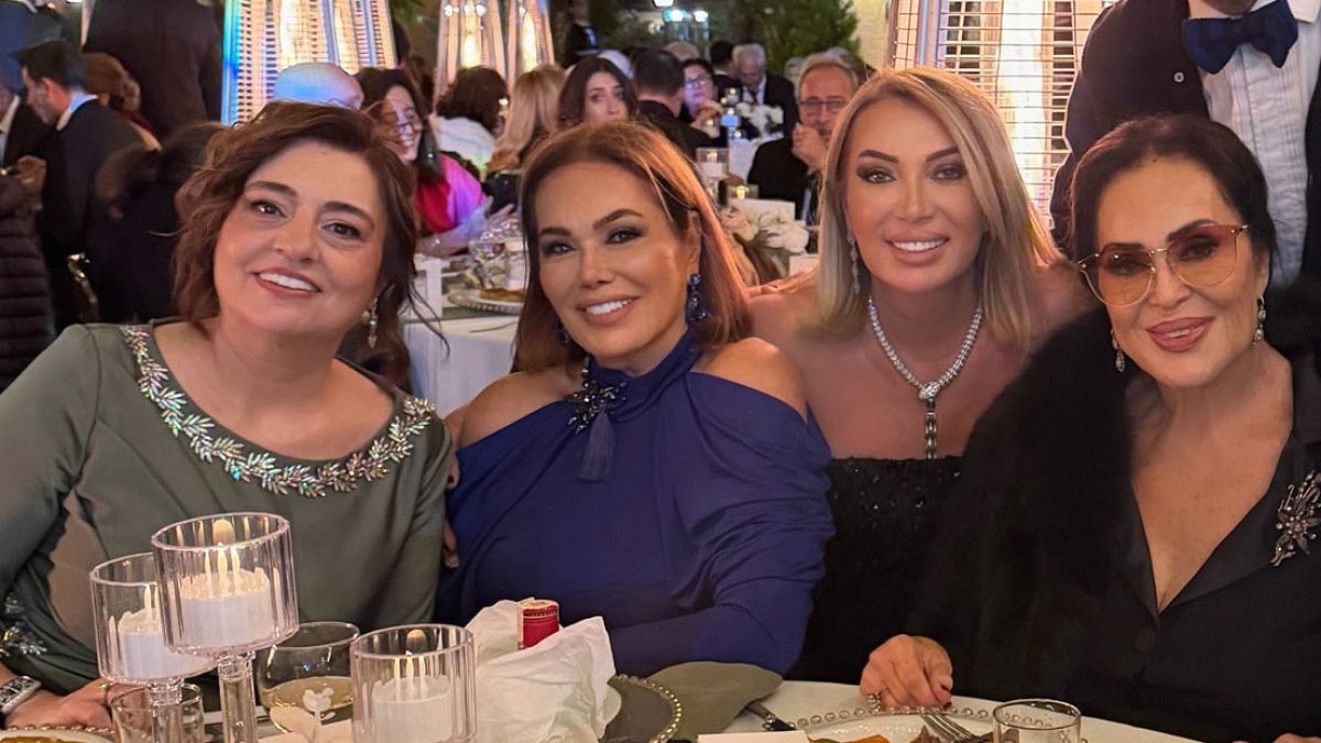 Türkan Şoray ve Kız Kardeşleri Yeğenlerinin Mutlu Gününde Buluştu
