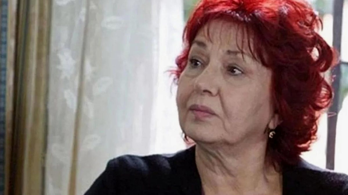 Yaprak Dökümü'nün Hayriye'si Güven Hokna'dan Şaşırtan Dönüşüm