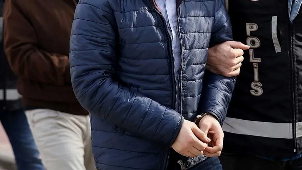 Denizli'de Uyuşturucu Operasyonu: 971 Hap Ele Geçirildi, 3 Kişi Tutuklandı