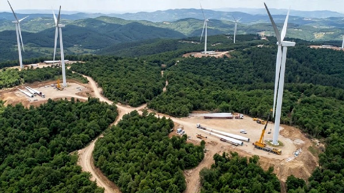 Balıkesir'de 25 Milyon Metrekarelik Orman Alanına Rüzgar Enerjisi Santrali Kuruluyor