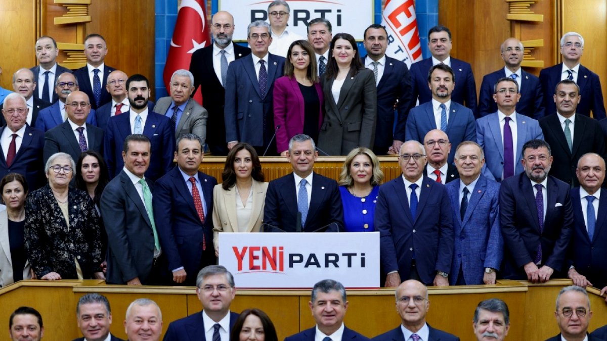 YENİ Parti İsim Tartışmasında Alternatiflerini Belirledi: AYM'ye Savunma Sunuldu