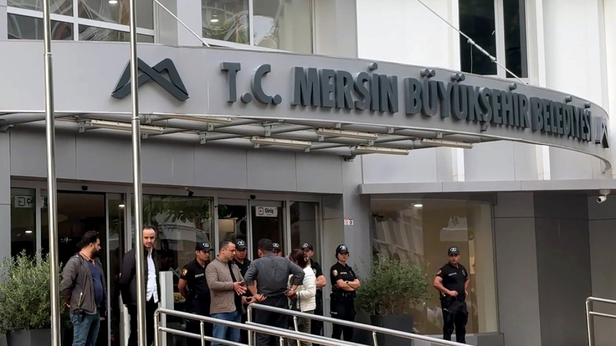 Mersin Belediyeleri Yolsuzluk Soruşturmasında Kritik Gelişme: 16 Kişi Tutuklandı