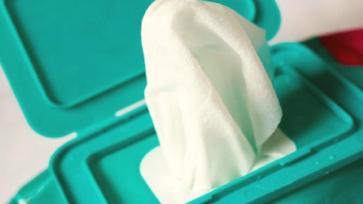 Birleşik Krallık'ta Plastik İçeren Islak Mendillere Kapsamlı Yasak Geliyor