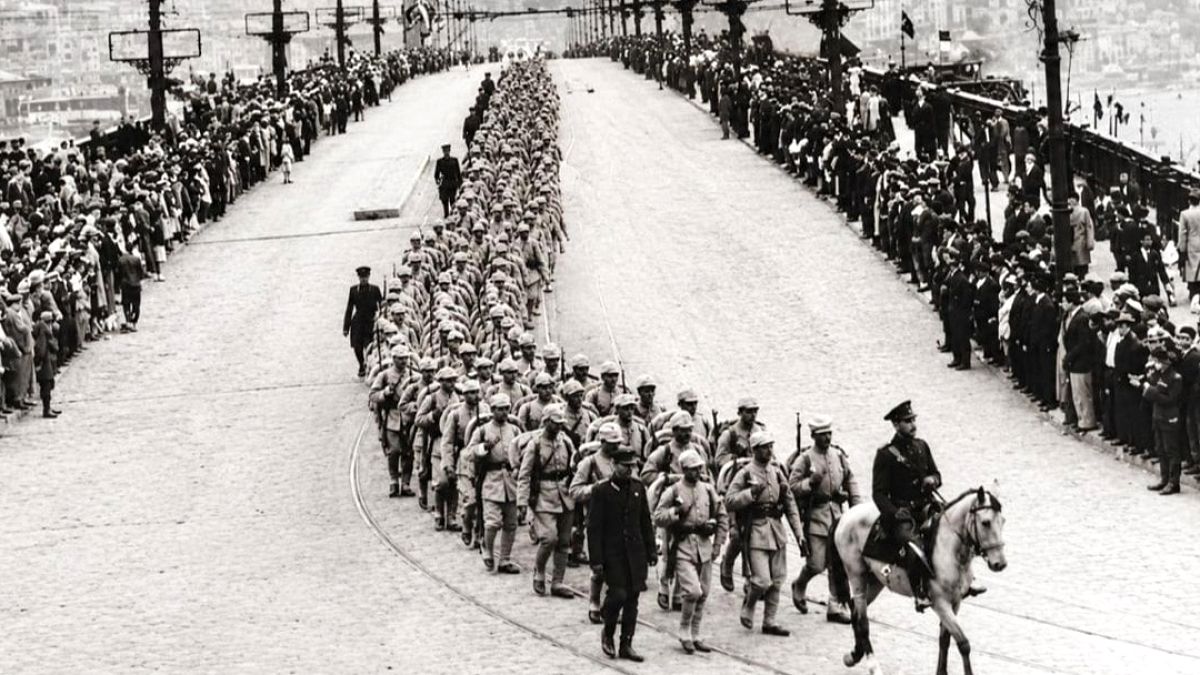 İstanbul'un Kurtuluşu: 103 Yıl Sonra Özgürlüğün ve Coşkunun Kutlandığı Gün