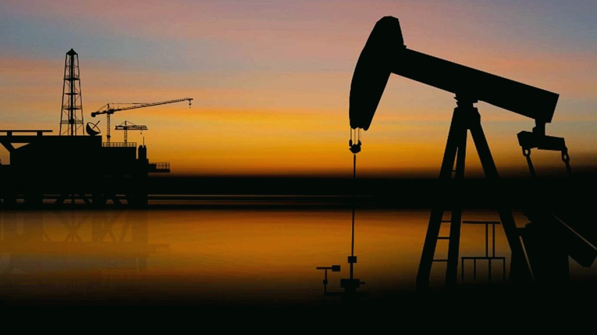Petrol Fiyatları Yükselişte: Orta Doğu Gerilimi ve Arz Riskleri Etkili Oluyor