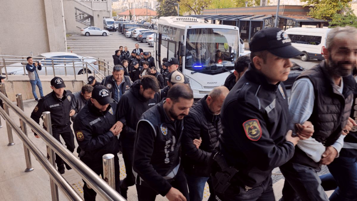 Zonguldak'ta Kaçak Ocaklara Bilgi Sızdıran Şebekeye Operasyon: 16 Gözaltı