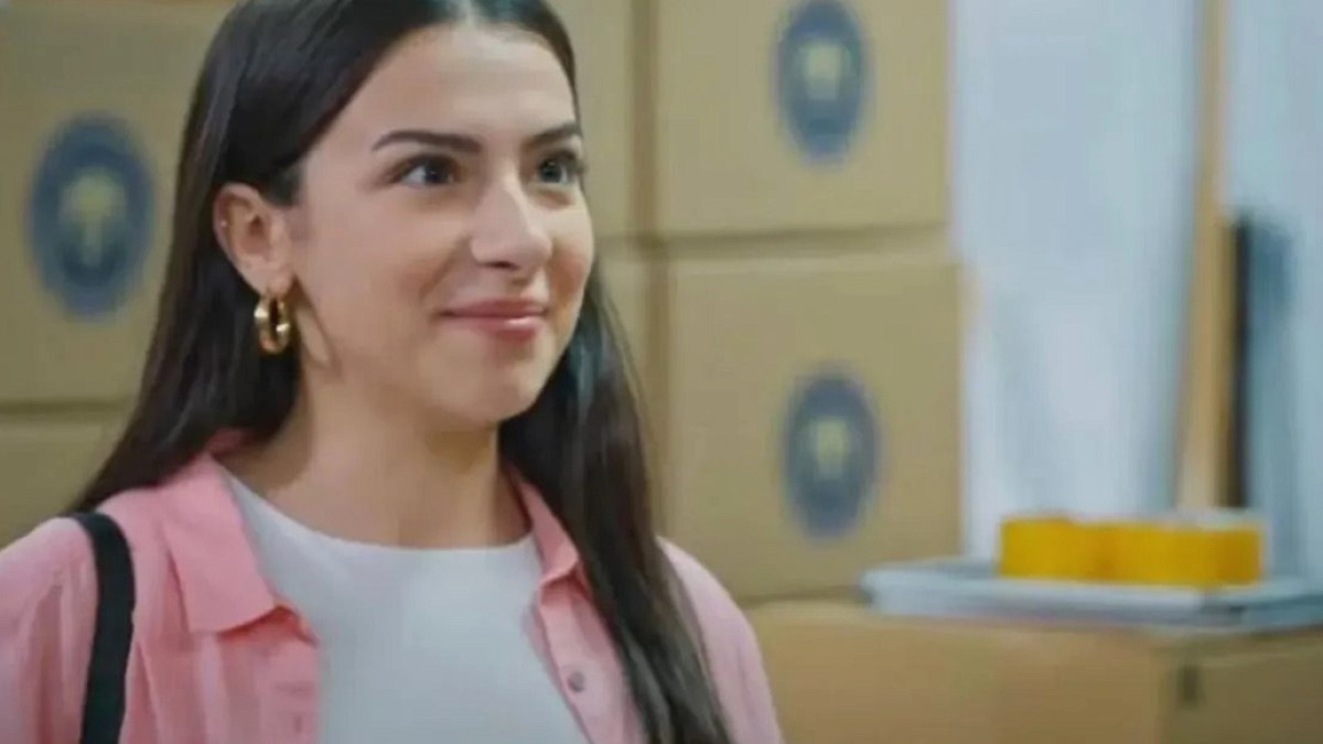 Arka Sokaklar'ın Şule'si Ecem Öz Yönetmen Olma Yolunda