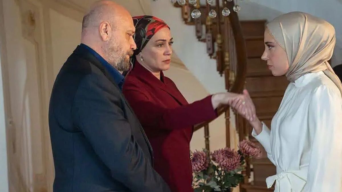 Kızılcık Şerbeti'nde Büyük Değişiklik: Senaristler Veda Ediyor