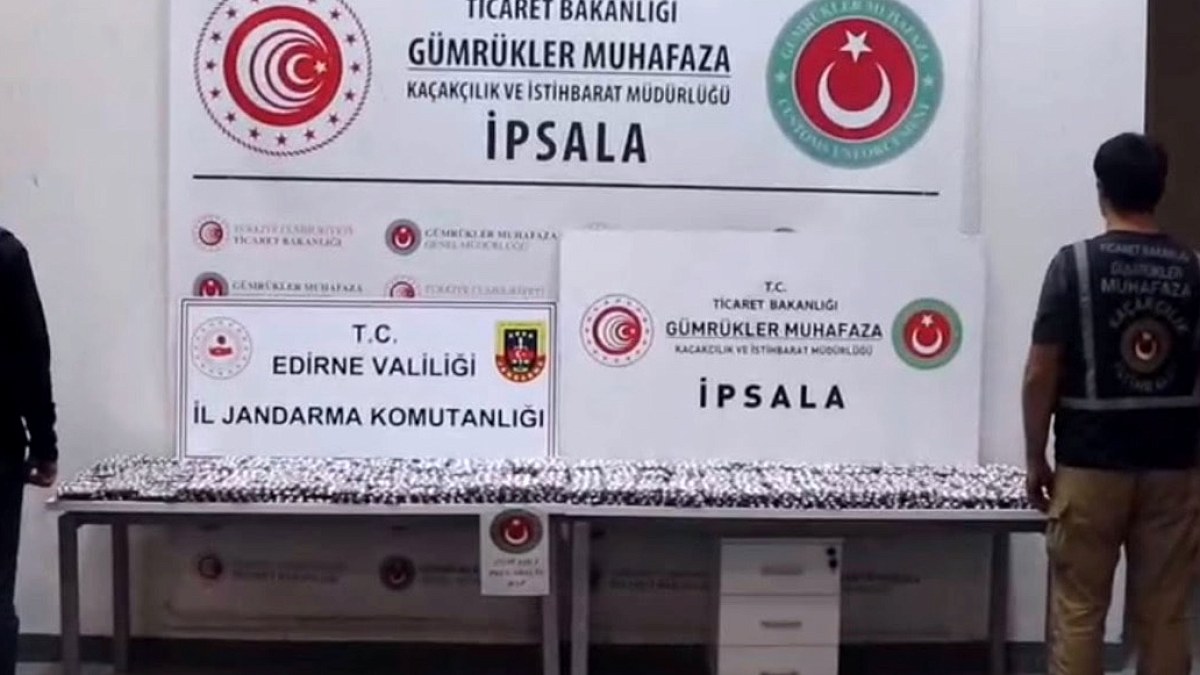 İpsala Sınır Kapısı'nda Nefes Kesen Operasyon: Binlerce Uyuşturucu Hap Ele Geçirildi