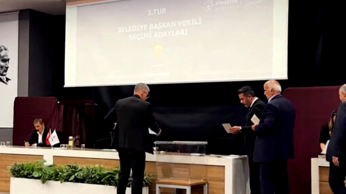 Ataşehir'de Kritik Başkanvekili Seçimi: AK Parti Adayı Sandıktan Galip Çıktı