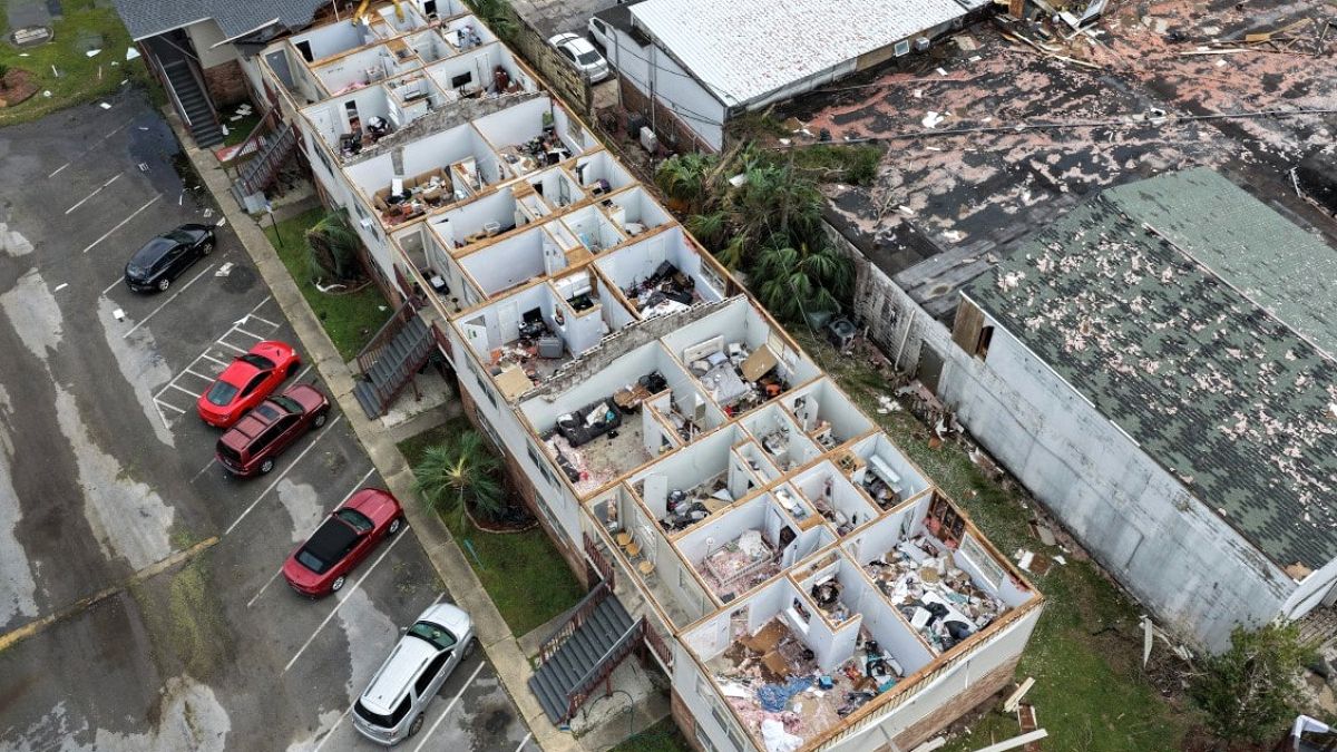 Isaias Kasırgası ABD'yi Vurdu: Florida ve Alabama'da 4 Can Kaybı, Geniş Çaplı Elektrik Kesintileri
