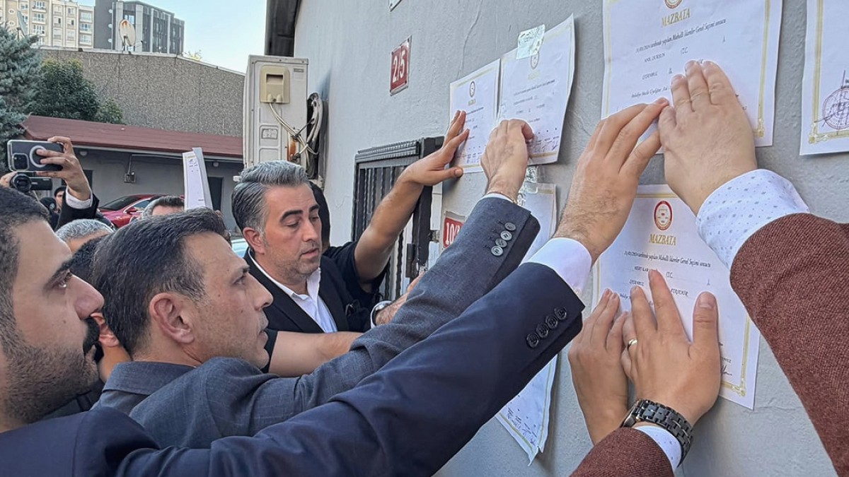 Ataşehir'de AKP'nin Zaferi: İstifalar ve Gözaltılar Sonrası Başkanvekilliği Elde Edildi
