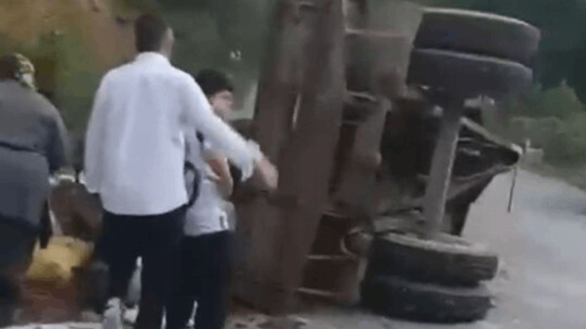 Düzce'de Traktör Römorku Devrildi: 11 Yaralı