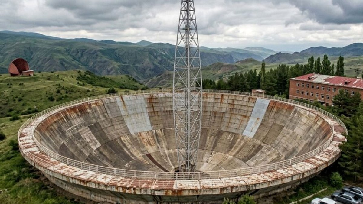 Aragats Dağı'nda Unutulan Dev Teleskop: Bilim Dünyasının Kayıp Mirası