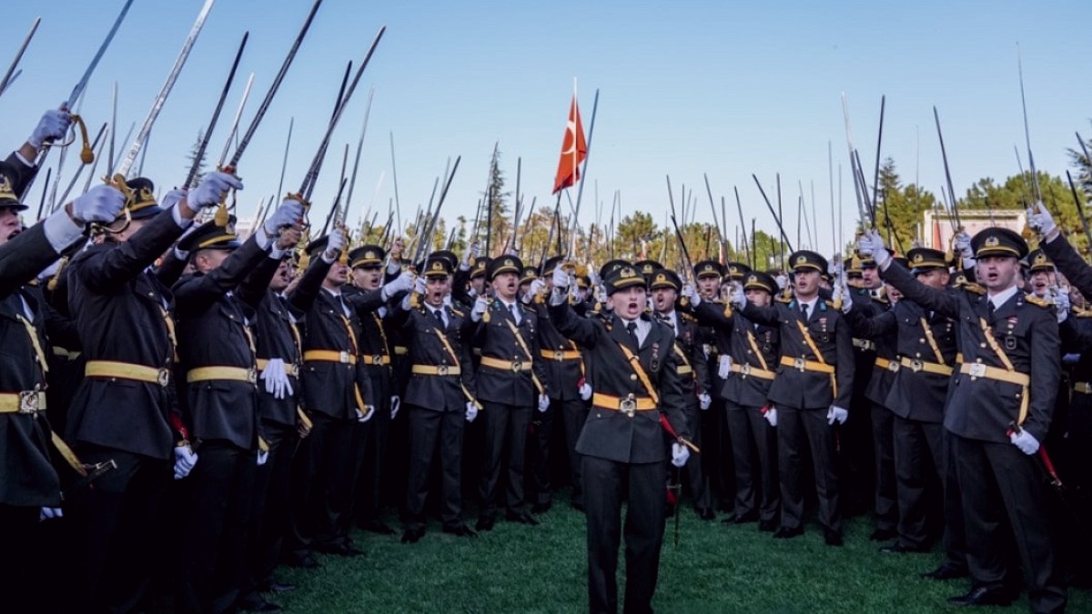 Kara Harp Okulu Mezuniyet Töreni Sonrası İhraç Edilen Teğmenler Yaşadıklarını Anlattı