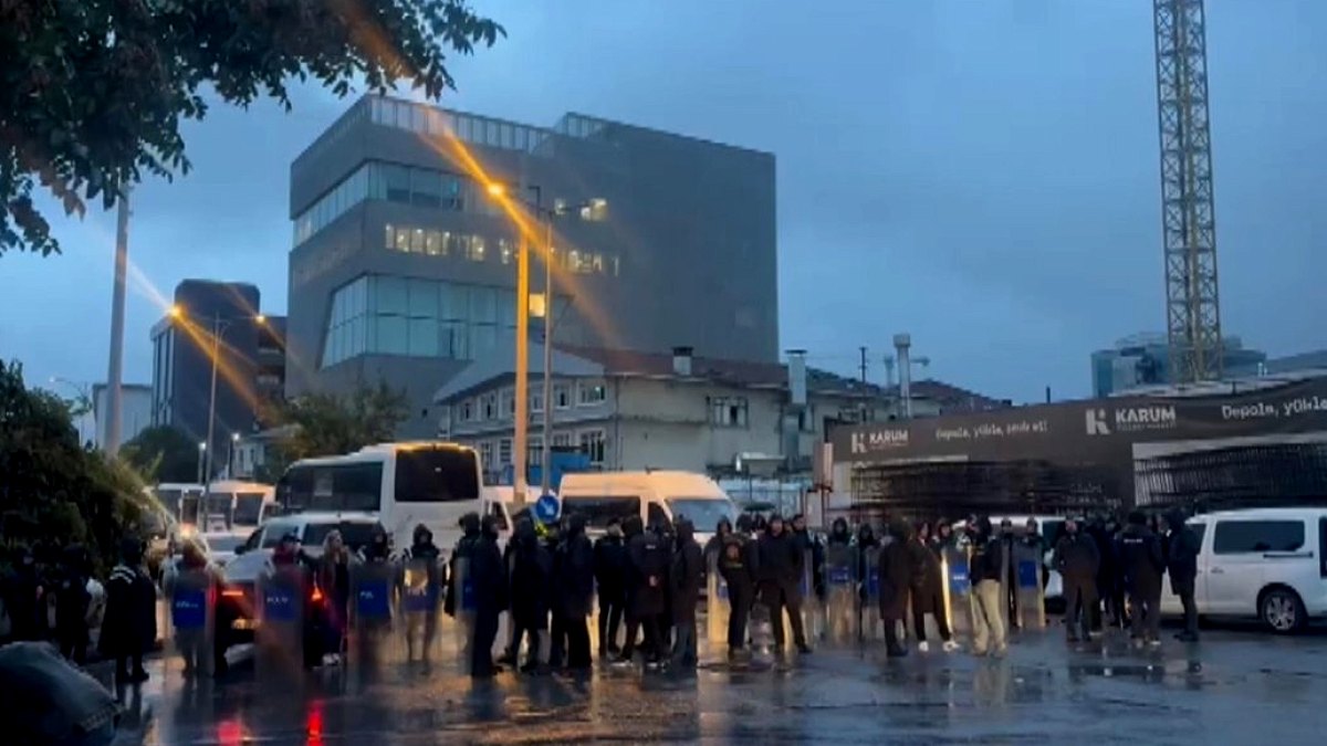 Halk TV'ye Kayyum Atandı: Yayınlara Polis Baskınıyla Son Verildi