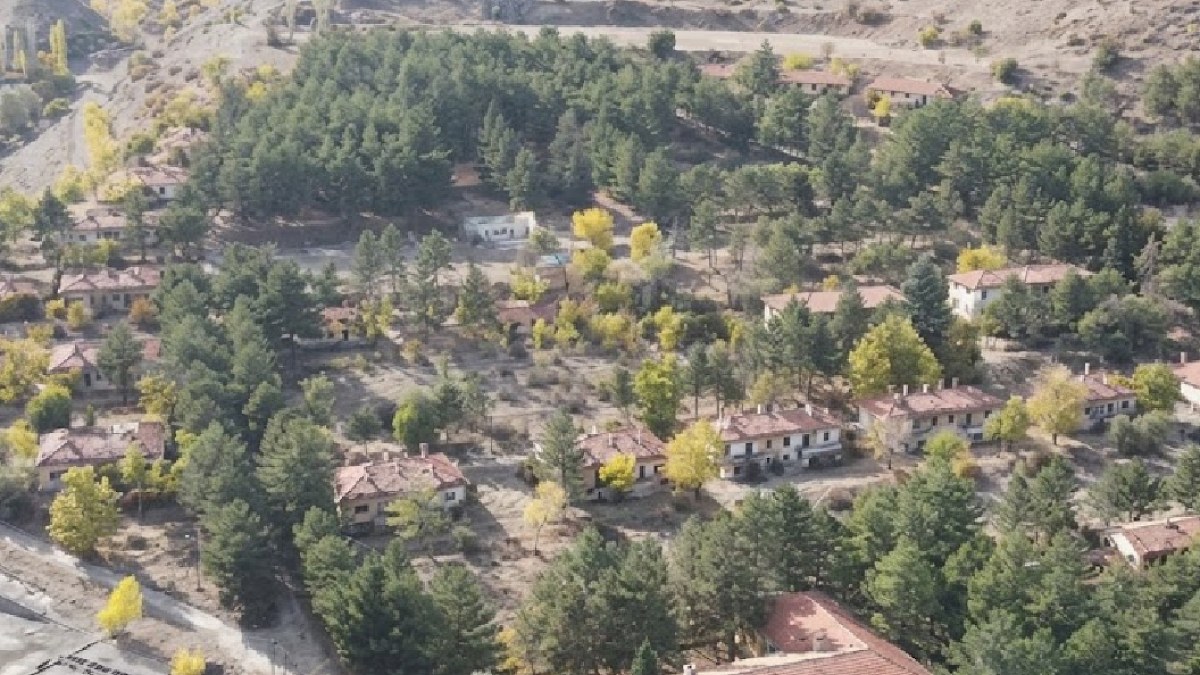 Sivas'ın 'Küçük Paris'i Yıllar Sonra Harabeye Döndü: Cürek'in Acı Hikayesi
