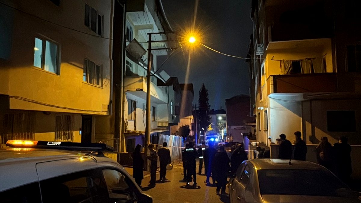 Darıca'da Yıkılmayı Bekleyen Bina Facianın Eşiğinden Döndü