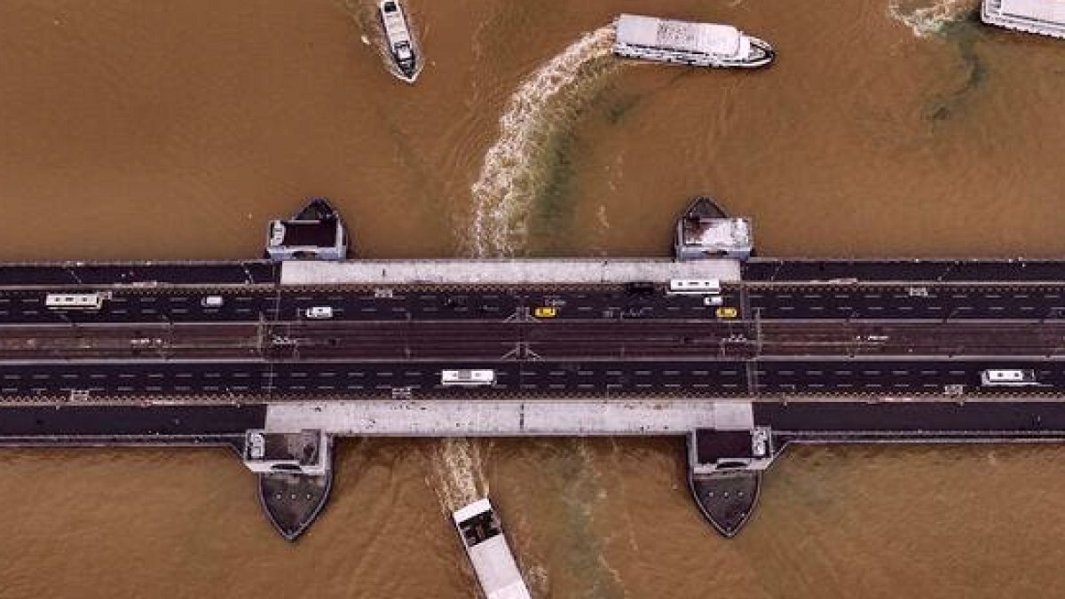 İstanbul Boğazı'nda Yağışların Tetiklediği Renk Değişikliği Endişe Yarattı