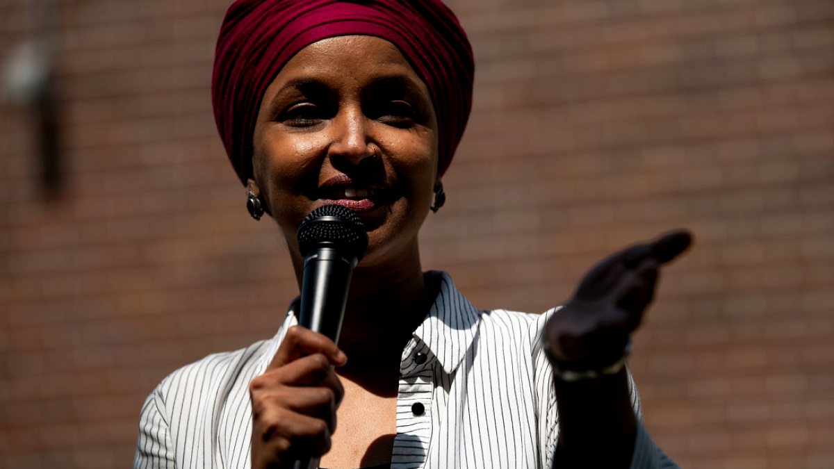 ABD'de Kongre Üyesi İlhan Omar Soruşturması: Ailesine Mahkeme Celbi