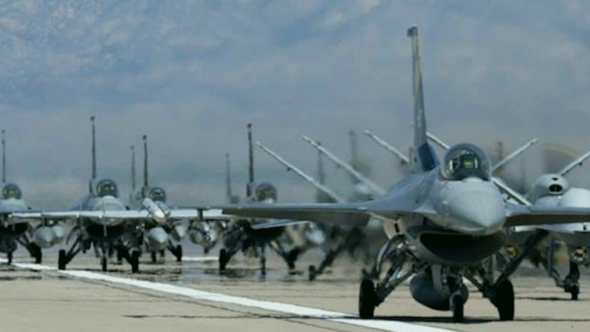 Belçika'dan Ukrayna'ya 10 F-16 Desteği: Hava Savunması Güçleniyor