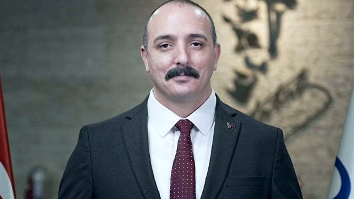 CHP'den Ayrılan Başkan Yeni Bir Siyasi Yuvada Yerini Aldı