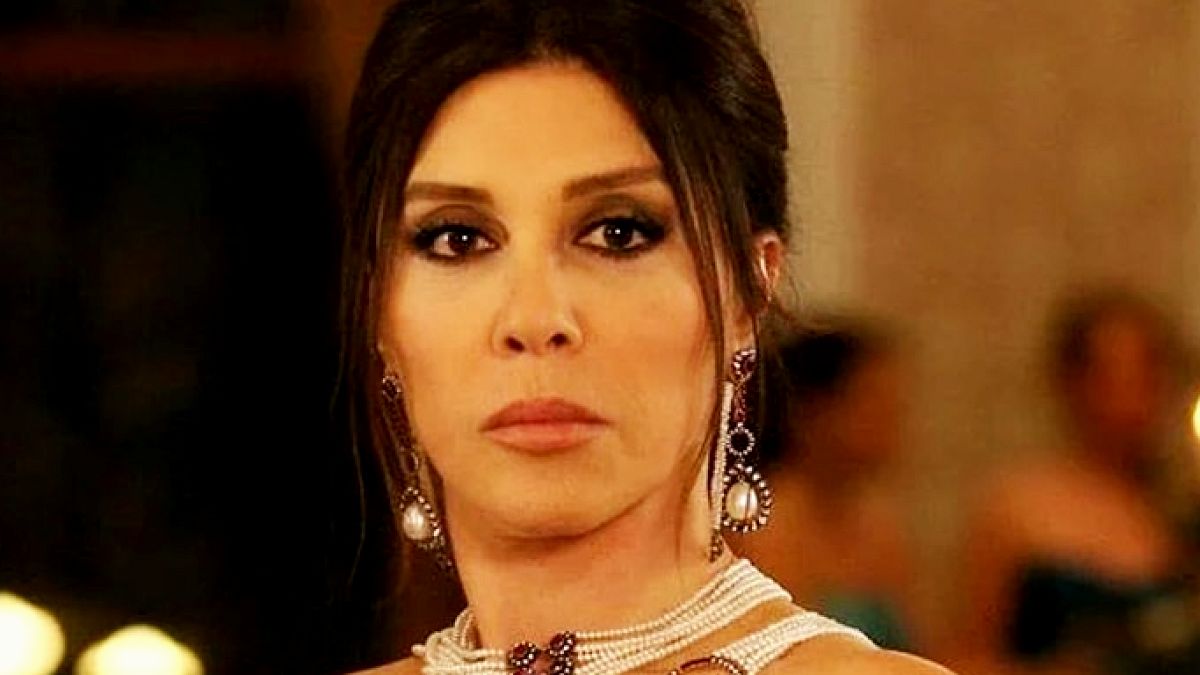 Nebahat Çehre'den Genç Kalmanın Sırları: Beslenme, Uyku ve Dostluk