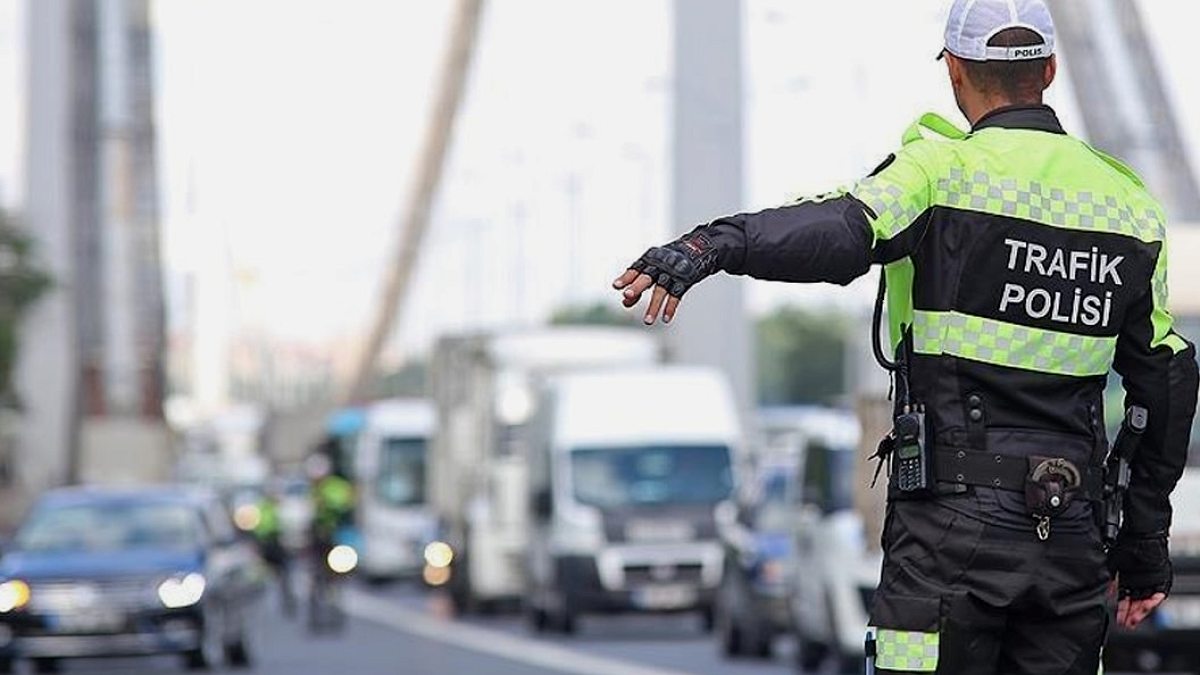 İstanbul'da Pazar Günü Trafik Durumu: Hangi Yollar Kapalı Olacak?