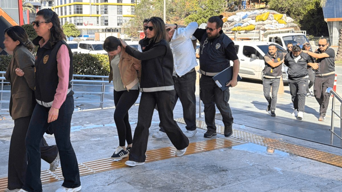 Alanya'da Akılalmaz Soygun: Dağa Kaçırıp 15 Milyon Euro'luk Senet İmzalattılar